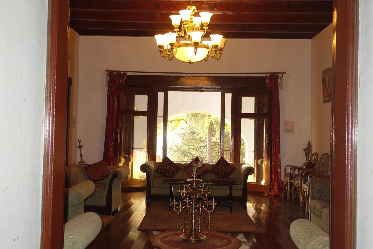 Khali Estate Otel Binsar Dış mekan fotoğraf